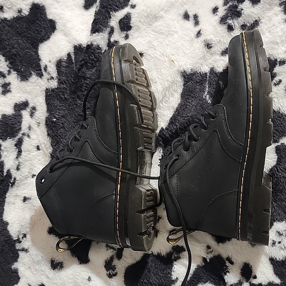 Doc Martens - Picture 4 of 6